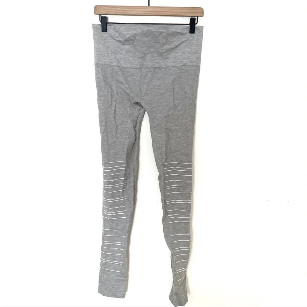 Blanqi SportSupport Hipster Cuffed Legging in Dove Grey Size Medium - Picture 4 of 7